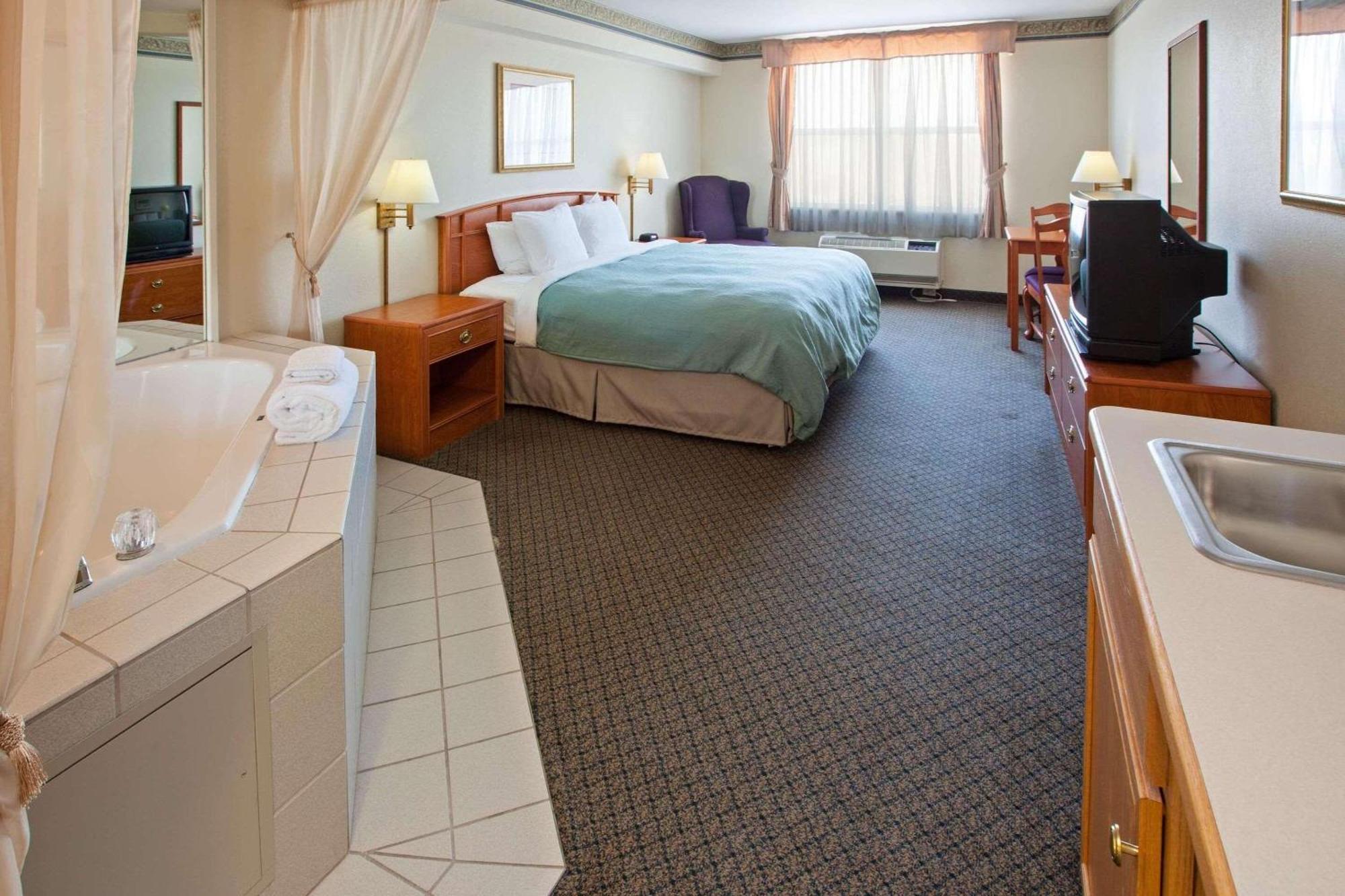 Country Inn & Suites By Radisson, Lansing, Mi Buitenkant foto