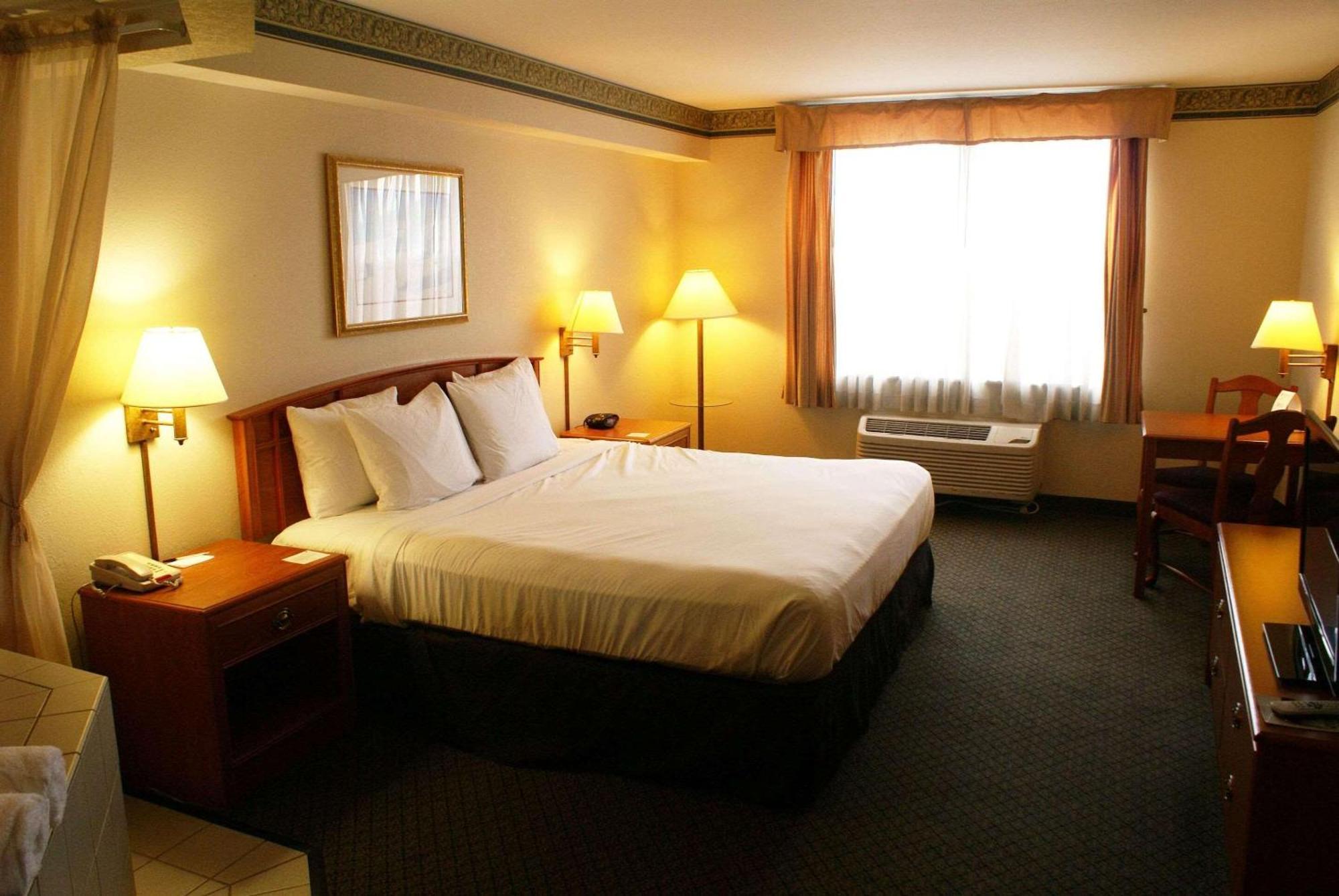 Country Inn & Suites By Radisson, Lansing, Mi Buitenkant foto
