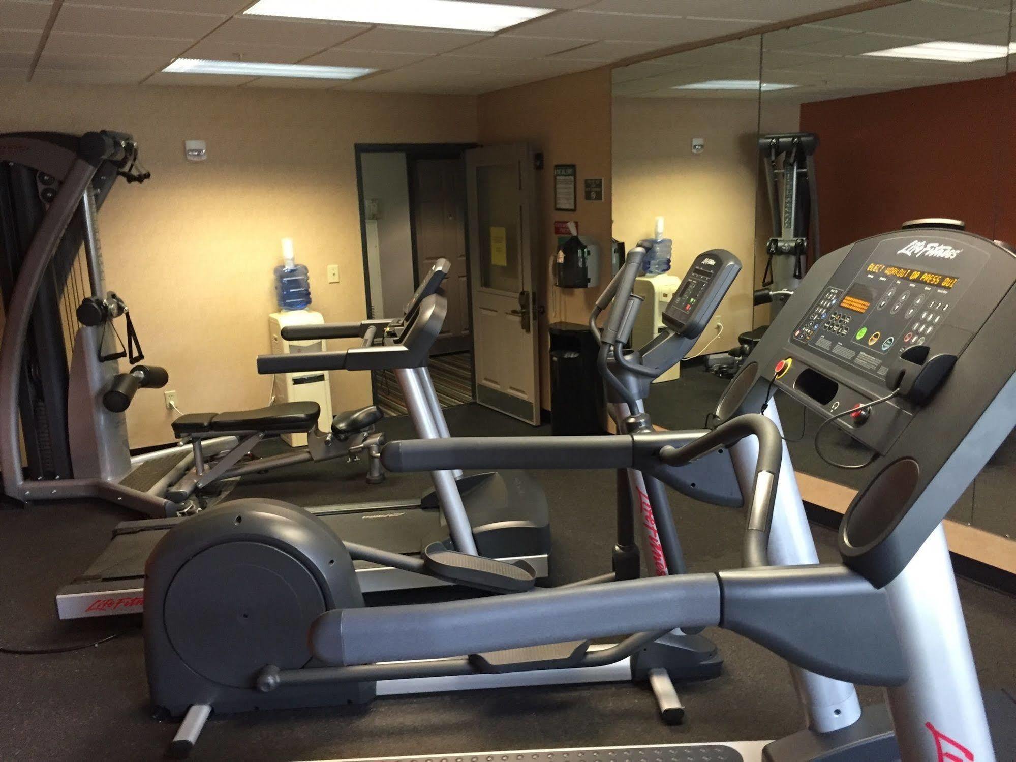 Country Inn & Suites By Radisson, Lansing, Mi Buitenkant foto